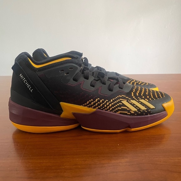Adidas D.O.N. Donovan Mitchell HQ7050 Mens size 9.5 Arizona state player issued - Picture 3 of 7